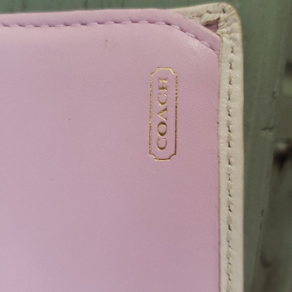 Coach Monogram Twist Lock Clutch Wallet - Picture 6 of 8